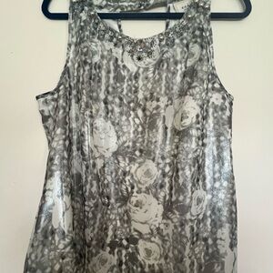Ladies dresses top